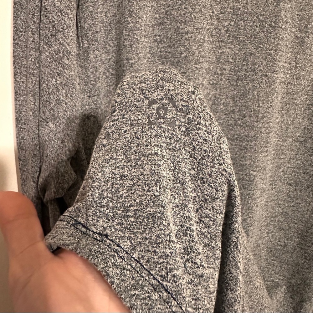 Lululemon Men’s Drysense Long Sleeve Active Top size XL Heathered Grey - Picture 4 of 4